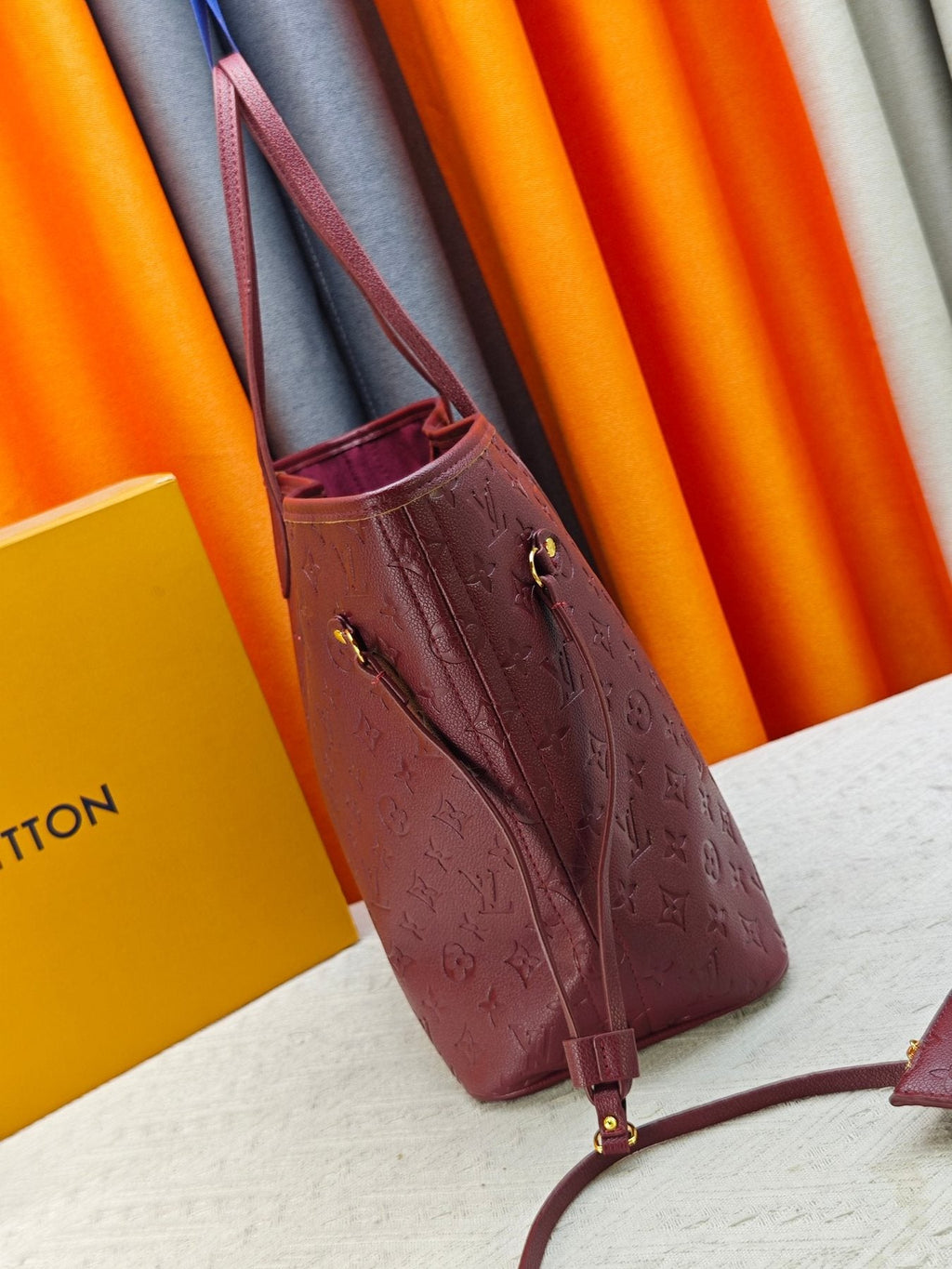 Louis Vuitton Neverfull Monogram Tote Bag — side